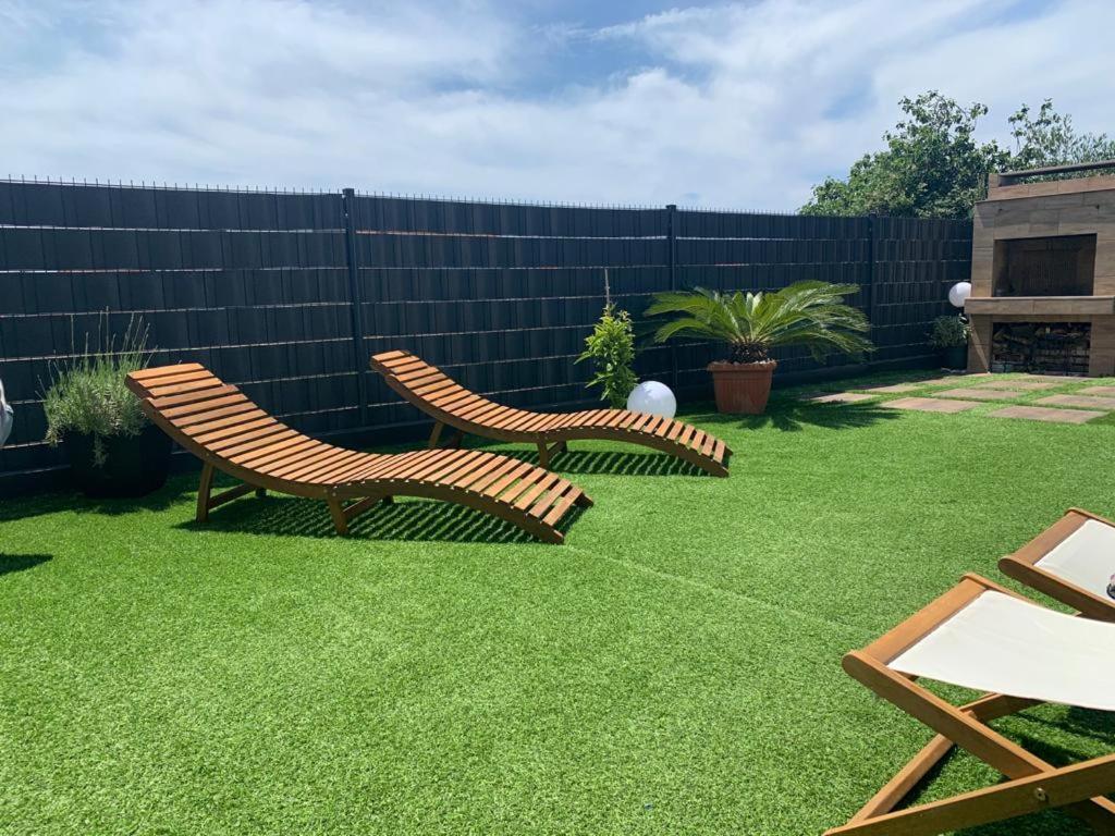 Hedonist-luxury 2 Bedroom With Private Hot Tub, Garden And Free Parking Trogir